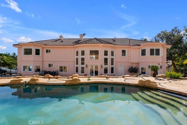 15 Maverick Lane, Bell Canyon, CA 91307