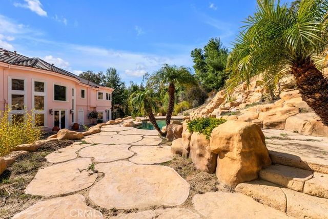 15 Maverick Lane, Bell Canyon, CA 91307