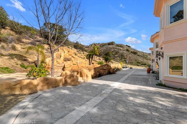 15 Maverick Lane, Bell Canyon, CA 91307