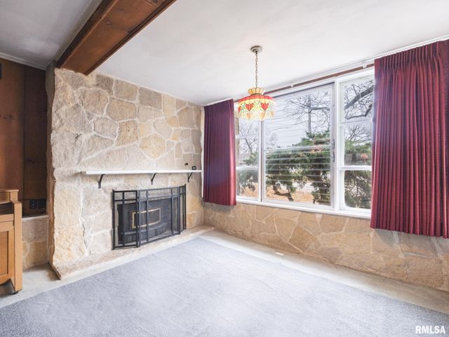 717 W BROW Court, Peoria, IL 61615