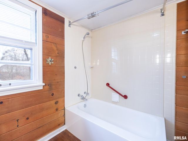 717 W BROW Court, Peoria, IL 61615