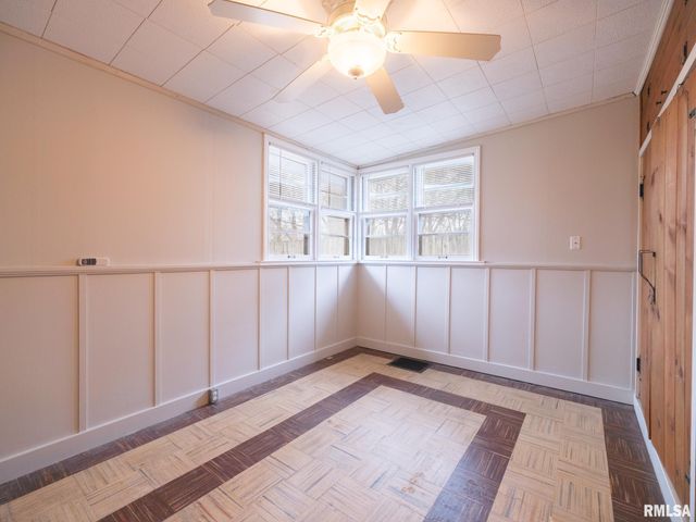 717 W BROW Court, Peoria, IL 61615