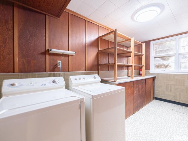 717 W BROW Court, Peoria, IL 61615