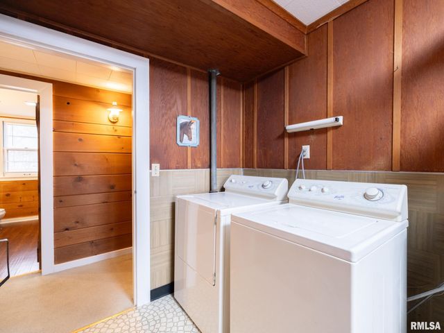 717 W BROW Court, Peoria, IL 61615