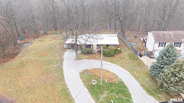 717 W BROW Court, Peoria, IL 61615