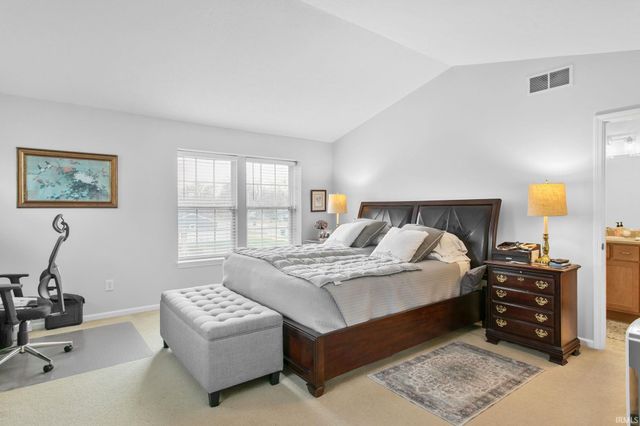 915 Keenan Court, South Bend, IN 46615