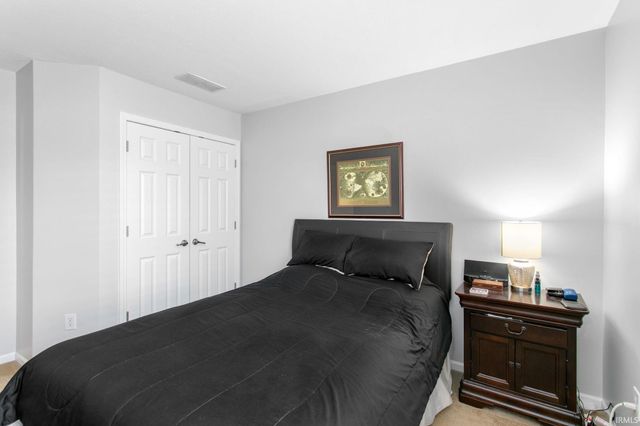 915 Keenan Court, South Bend, IN 46615