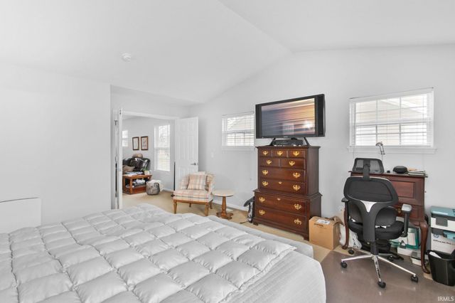 915 Keenan Court, South Bend, IN 46615