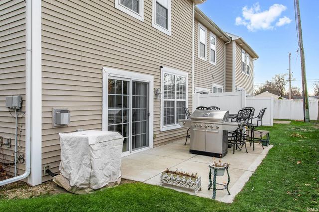 915 Keenan Court, South Bend, IN 46615