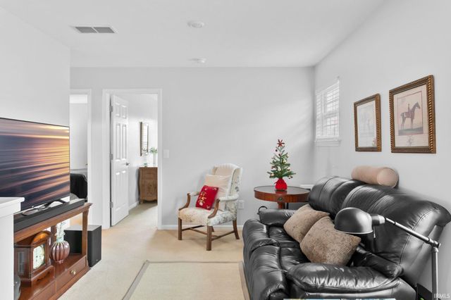 915 Keenan Court, South Bend, IN 46615