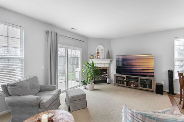 915 Keenan Court, South Bend, IN 46615