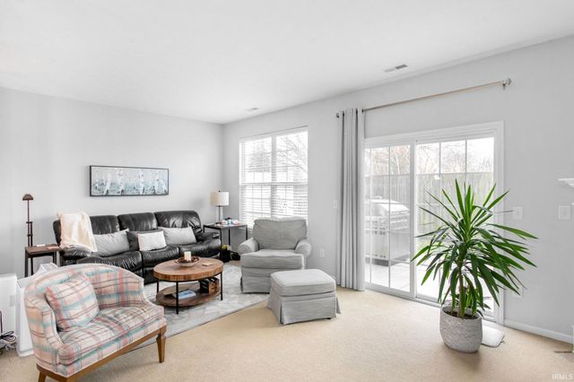 915 Keenan Court, South Bend, IN 46615