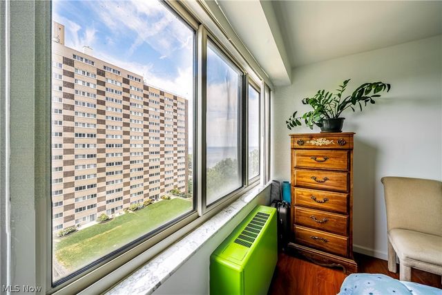 12520 Edgewater Drive 901, Lakewood, OH 44107
