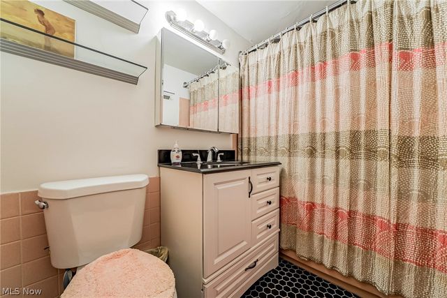 12520 Edgewater Drive 901, Lakewood, OH 44107