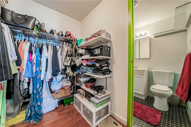 12520 Edgewater Drive 901, Lakewood, OH 44107