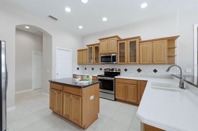 811 AMARYLLIS LANE, Venice, FL 34292