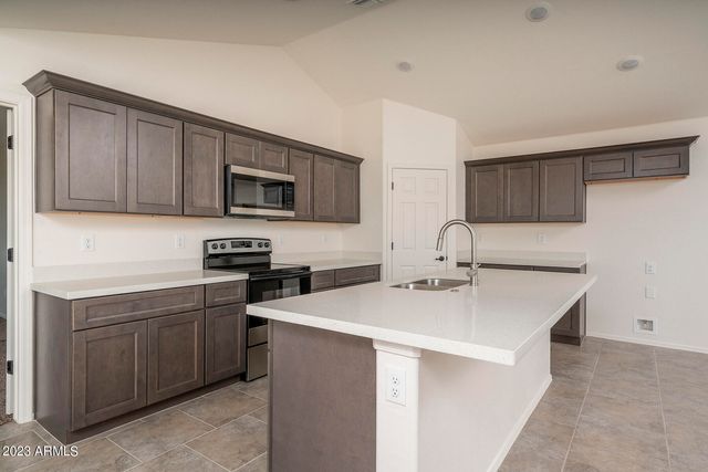 1424 S 334TH Avenue, Tonopah, AZ 85354