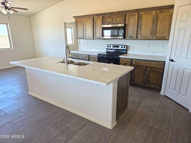 1424 S 334TH Avenue, Tonopah, AZ 85354