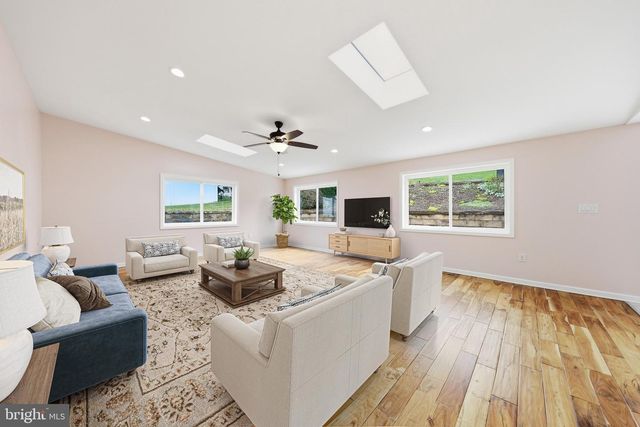 6113 ELAINE DR, Jefferson, MD 21755