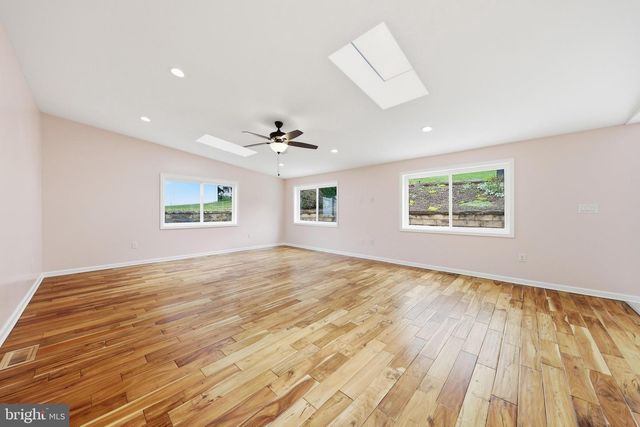 6113 ELAINE DR, Jefferson, MD 21755