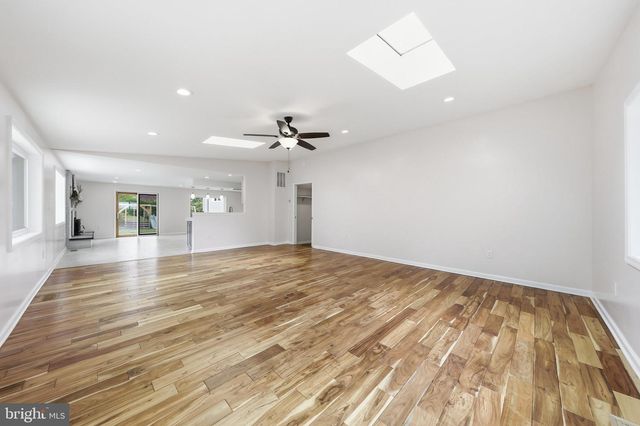 6113 ELAINE DR, Jefferson, MD 21755