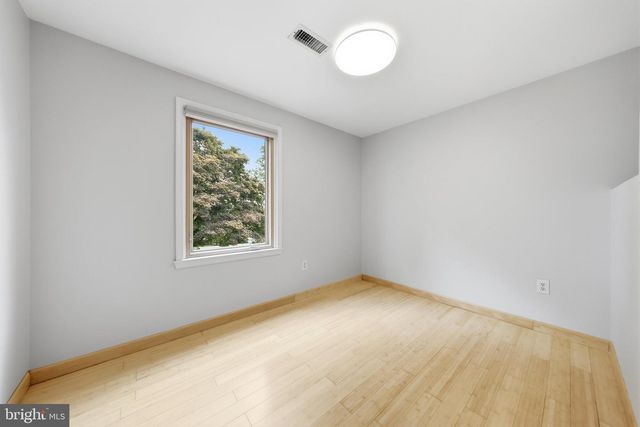6113 ELAINE DR, Jefferson, MD 21755