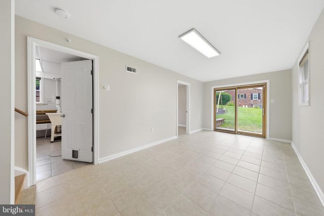 6113 ELAINE DR, Jefferson, MD 21755