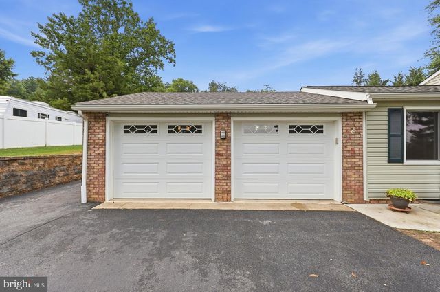 6113 ELAINE DR, Jefferson, MD 21755