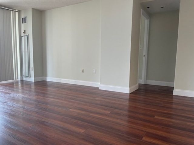 8-12 Museum Way 1501, Cambridge, MA 02141