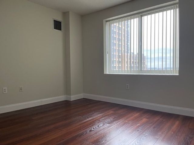 8-12 Museum Way 1501, Cambridge, MA 02141