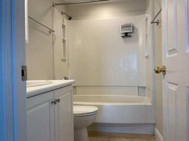 8-12 Museum Way 1501, Cambridge, MA 02141