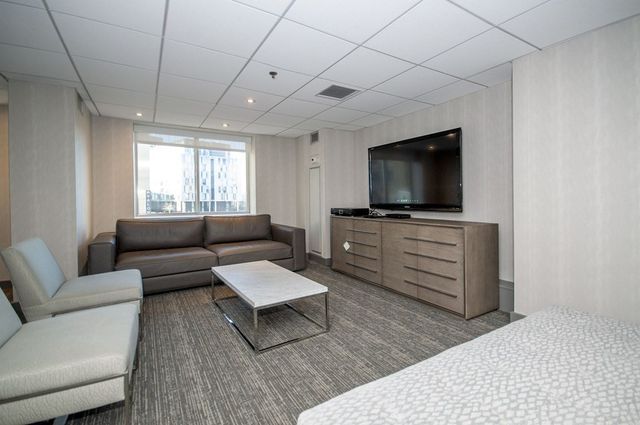 8-12 Museum Way 1501, Cambridge, MA 02141