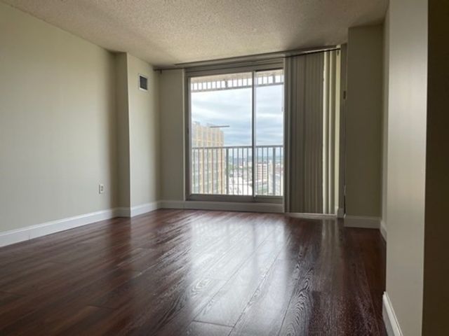 8-12 Museum Way 1501, Cambridge, MA 02141