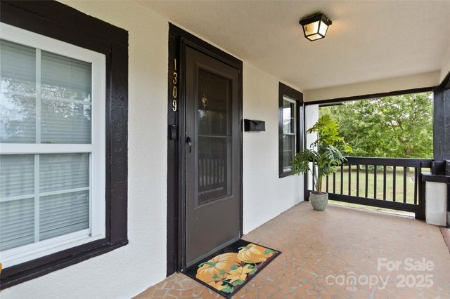 1309 Dearborn Avenue, Charlotte, NC 28206