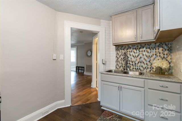 1309 Dearborn Avenue, Charlotte, NC 28206