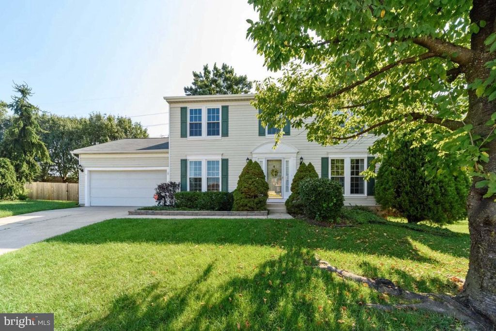 8 AMYS WAY CT, Baltimore, MD 21234