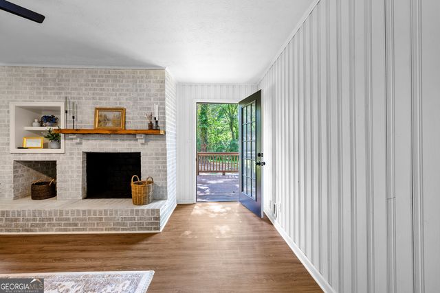 35 Frasier Drive, Brooks, GA 30205