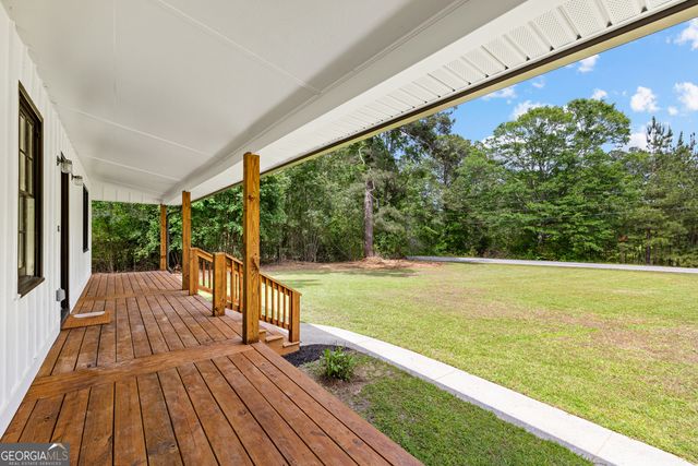 35 Frasier Drive, Brooks, GA 30205