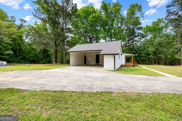 35 Frasier Drive, Brooks, GA 30205