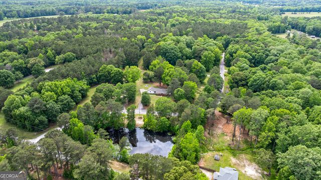 35 Frasier Drive, Brooks, GA 30205