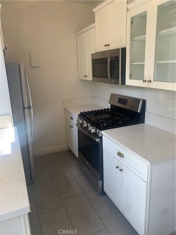 1145 S New Hampshire 3, Los Angeles, CA 90006