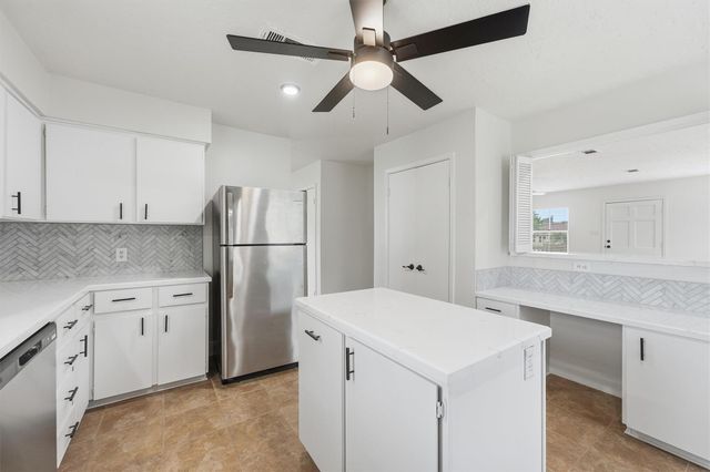 5114 Oleander Street, Seabrook, TX 77586