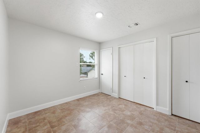 5114 Oleander Street, Seabrook, TX 77586