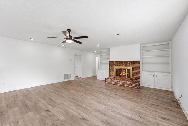 5114 Oleander Street, Seabrook, TX 77586