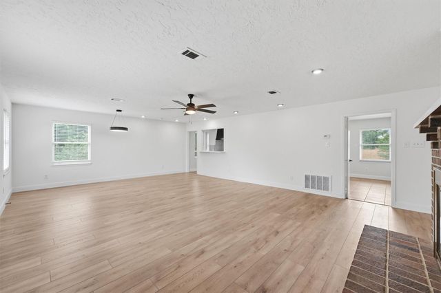 5114 Oleander Street, Seabrook, TX 77586