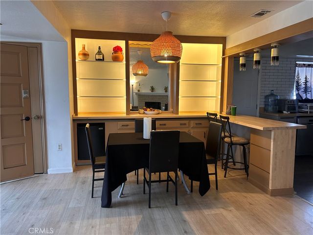 889 Cardona Place, Hemet, CA 92543