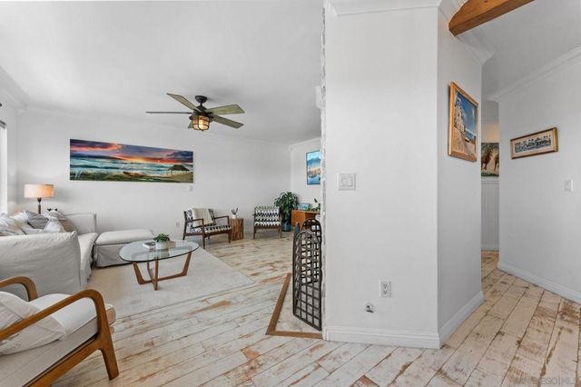 3955 Honeycutt St 103, San Diego, CA 92109