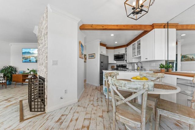 3955 Honeycutt St 103, San Diego, CA 92109