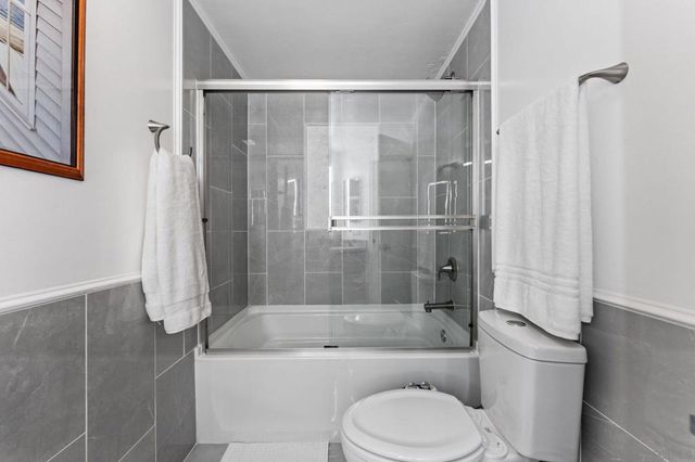 3955 Honeycutt St 103, San Diego, CA 92109