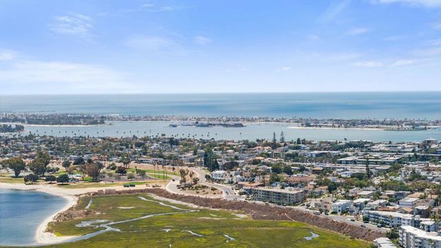 3955 Honeycutt St 103, San Diego, CA 92109